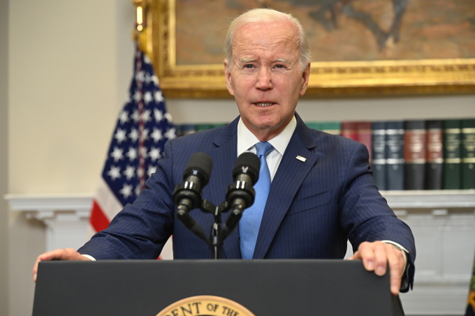 Phe Cộng hòa đòi ông Biden hủy công du giữa bế tắc trần nợ